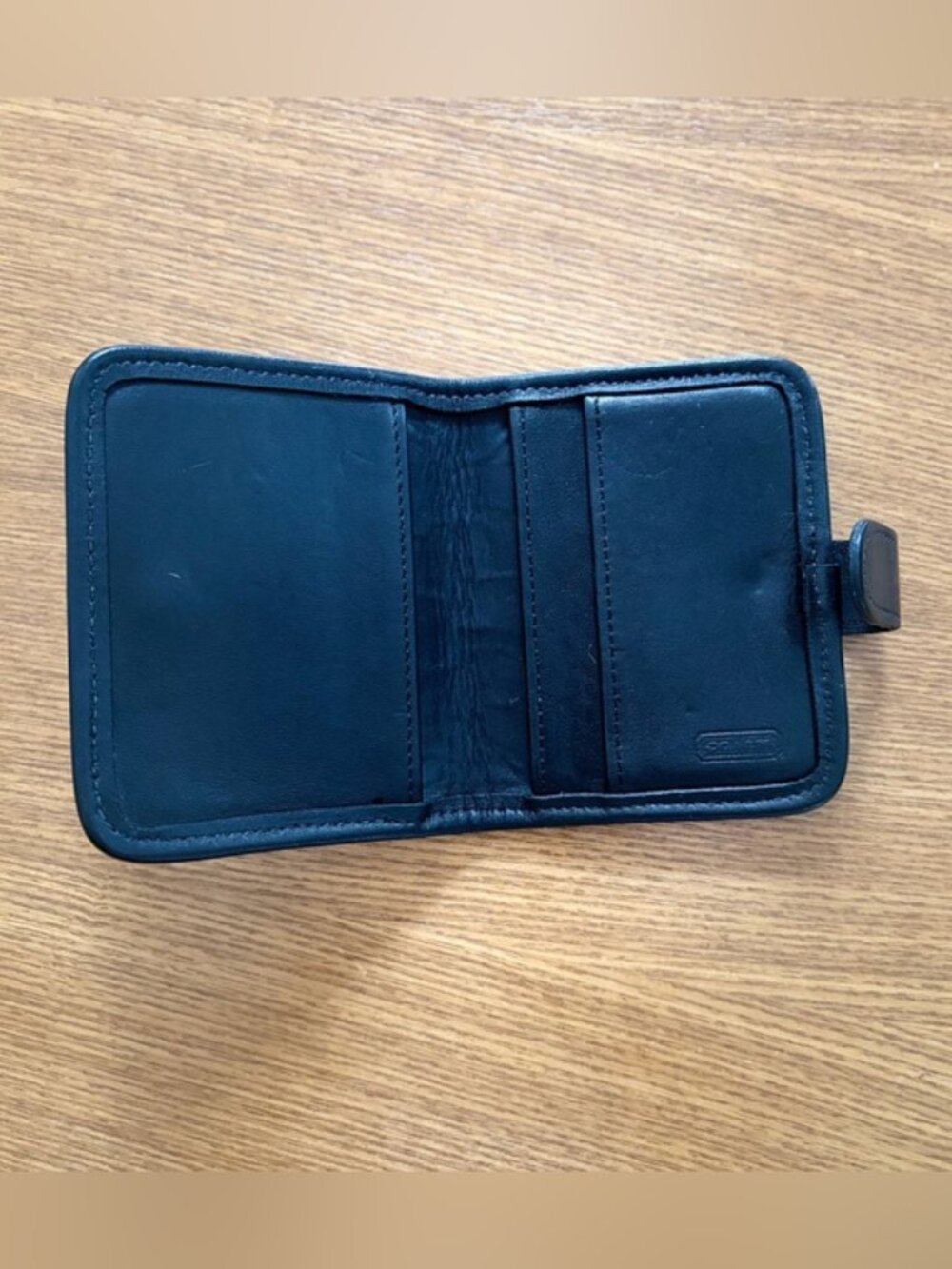Rare Vintage Coach Black Leather Bifold Wallet Tab Closure Pocket Wallet - Picture 4 of 12